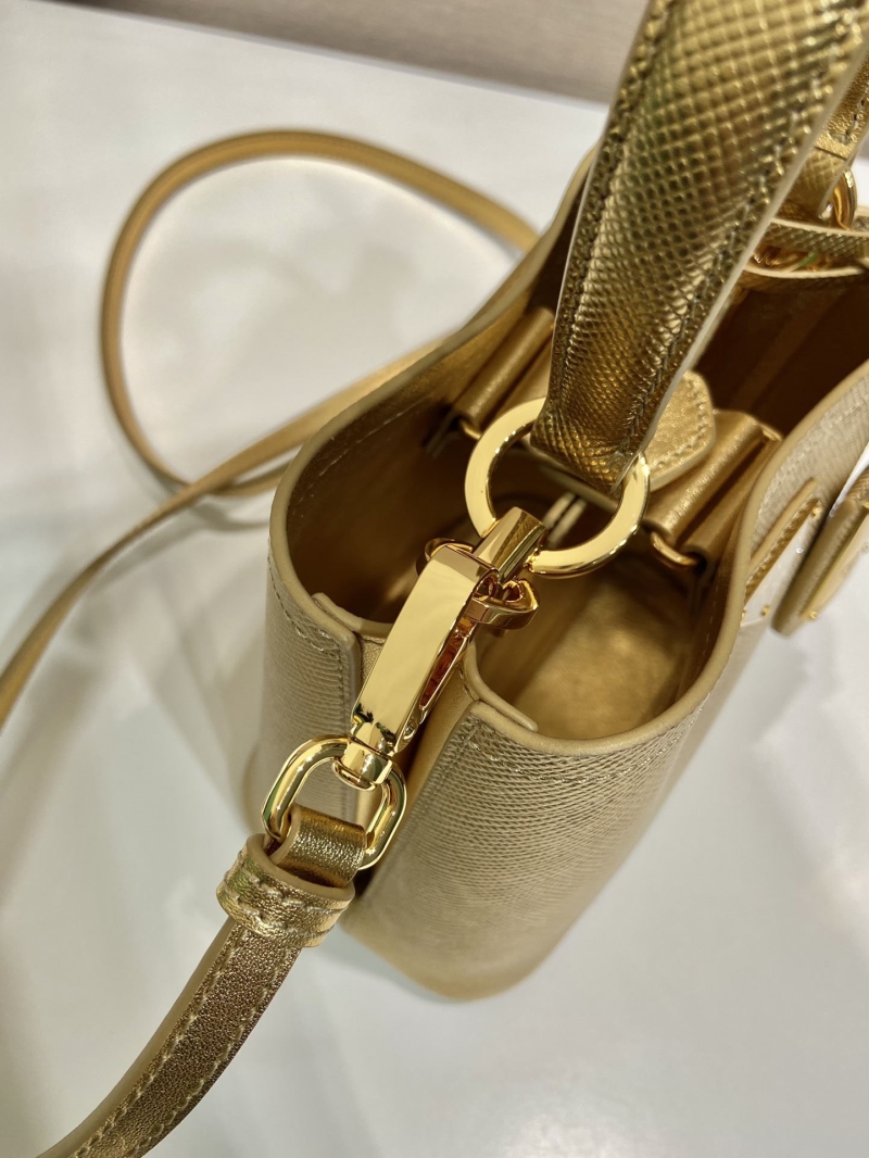 Pra*a bucket bags